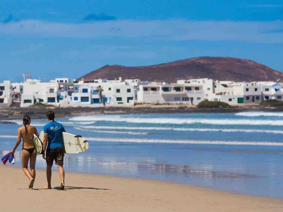 Famara, Apto. En Zona Tranquila A 200M Del Mar. Apartment Exterior photo